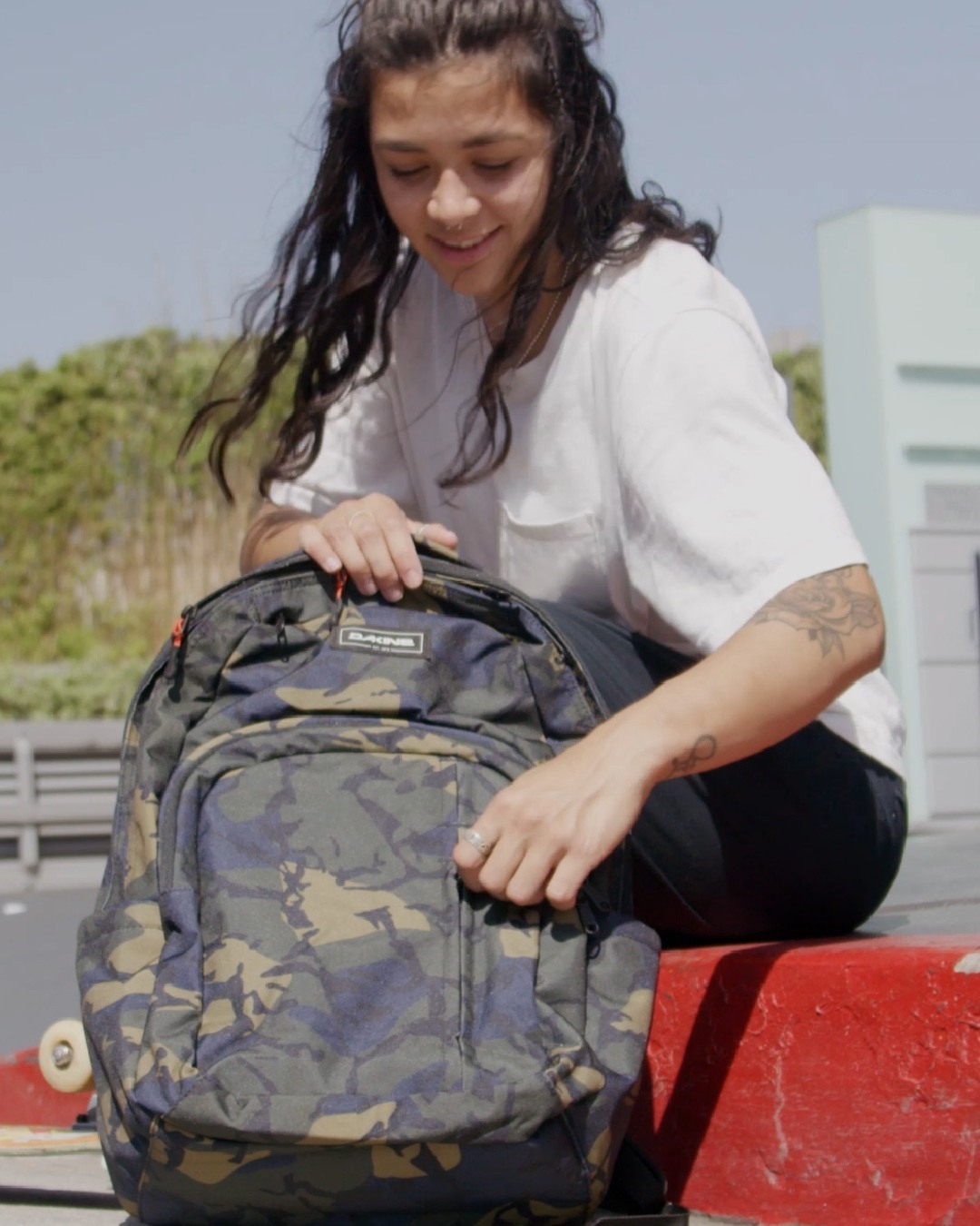 Llegaron las ofertas de #BackToSchool ¿Conocés la serie Campus de Dakine?  Mochilas cómodas de 33 litros con bolsillos organizadores, funda acolchada...